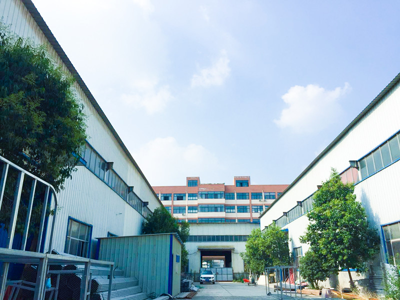 鄭州新啟翔游樂設(shè)備有限公司廠家.jpg